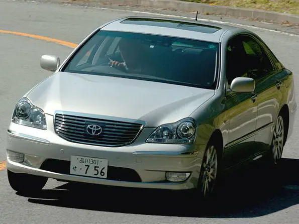 Toyota Crown Majesta (UZS186, UZS187) 4 поколение, седан (07.2004 - 06.2006)
